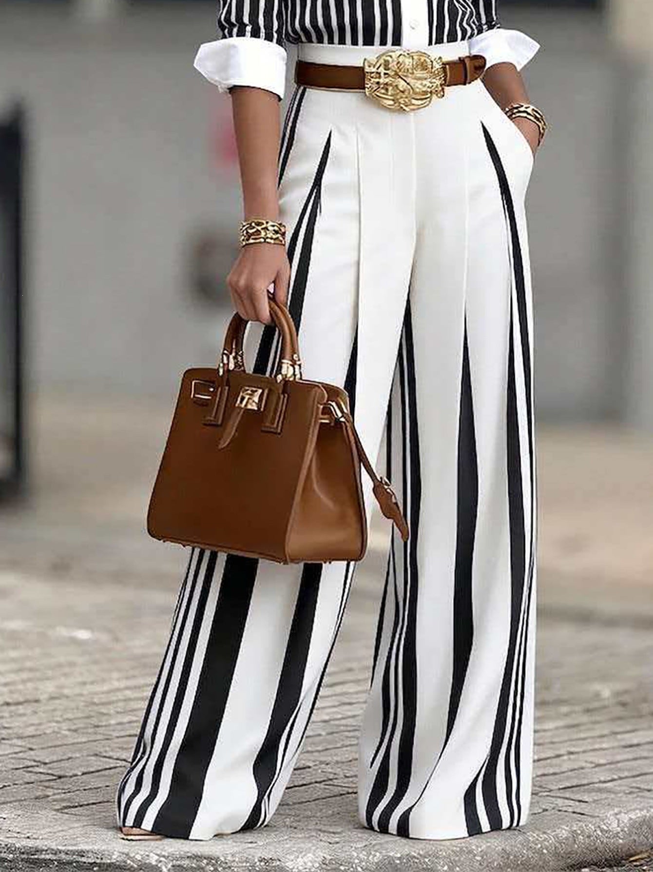 Striped T-shirt and loose-fitting trouser suit